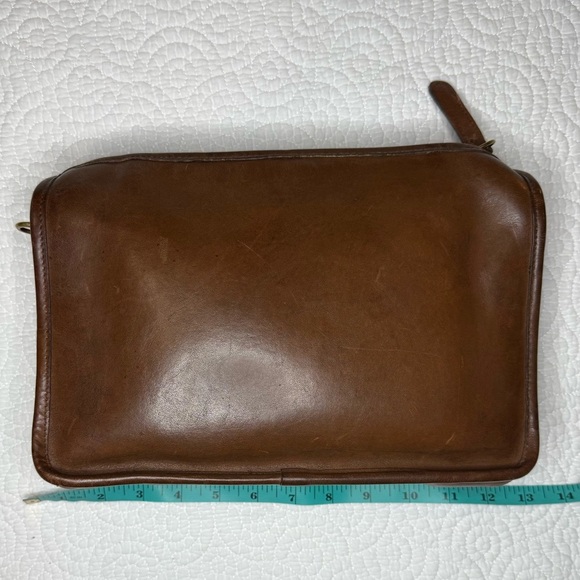 Vintage 70s Coach Tabac Companion Leather Shoulder Bag - Picture 2 of 8